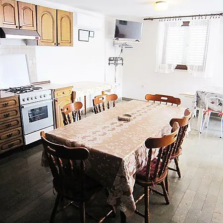 Gasperov Guest house